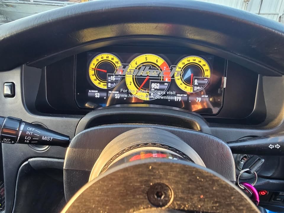 display:Haltech_UC10