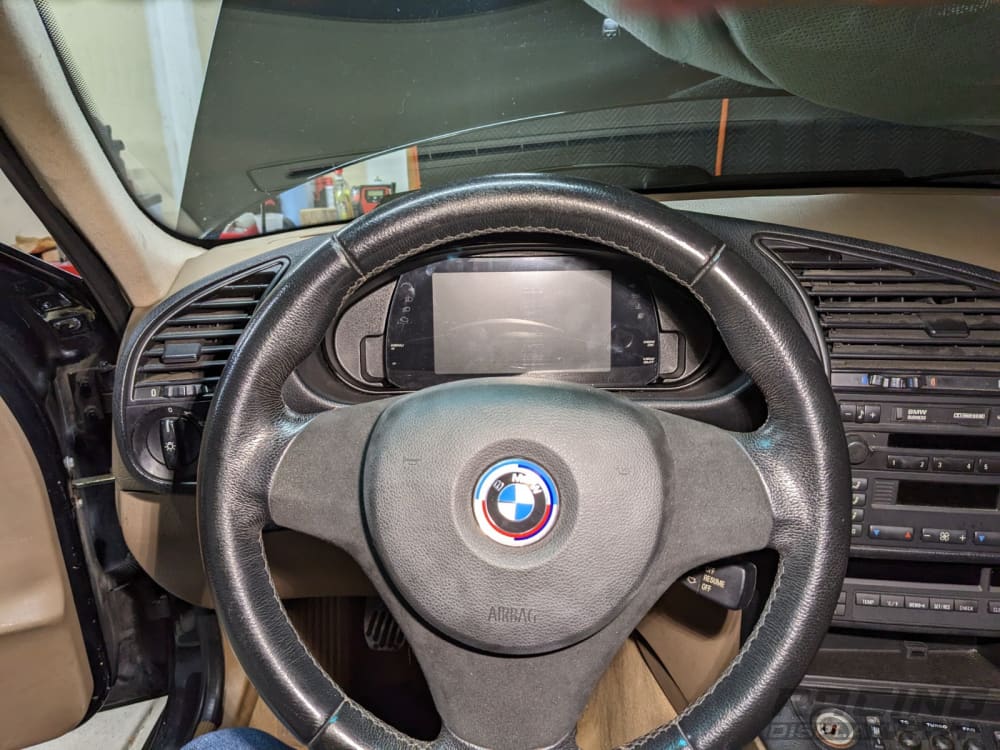 AiM/Link MXG Dash Cluster Mount for BMW E36