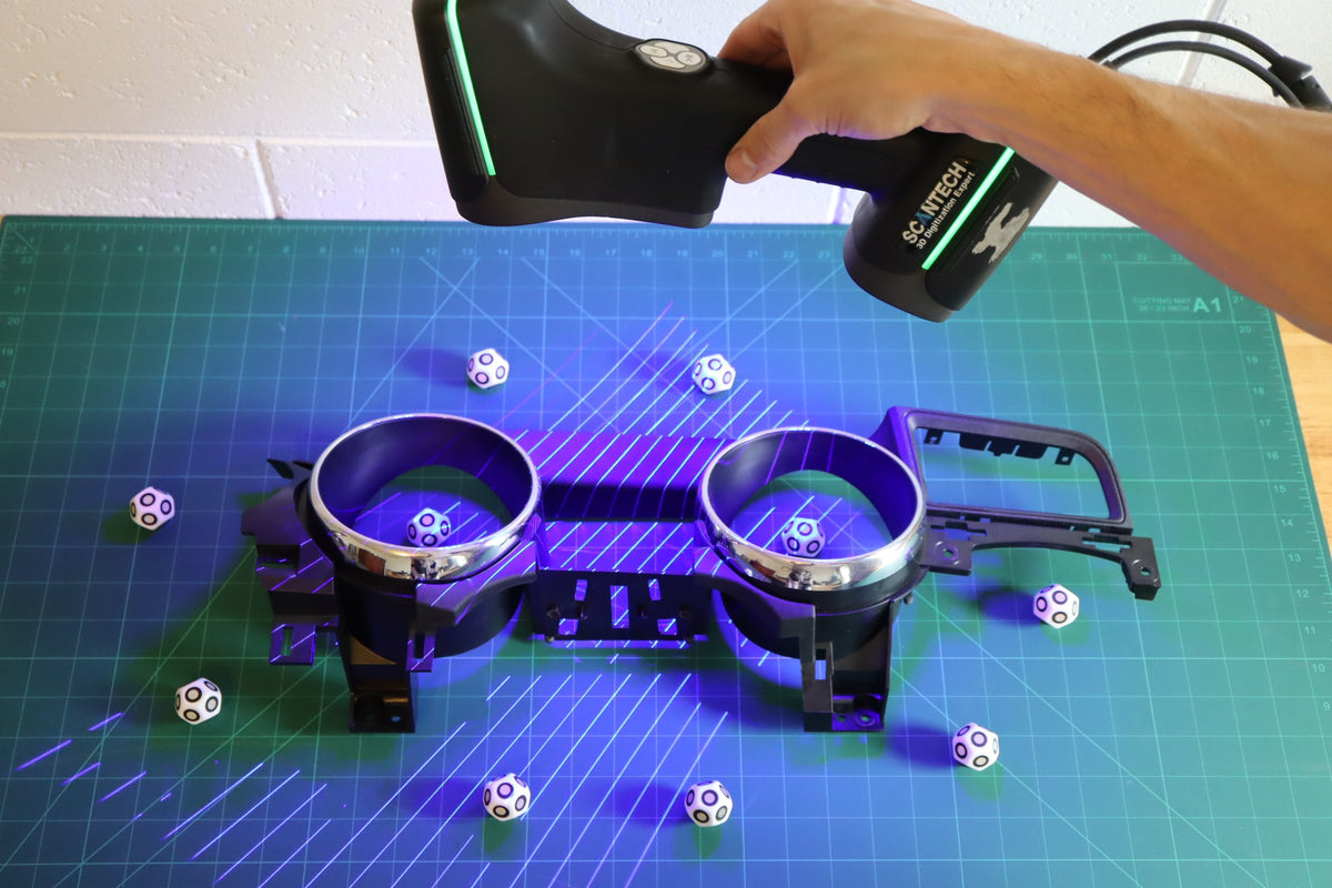 Ford Mustang S550 instrument cluster being 3D scanned