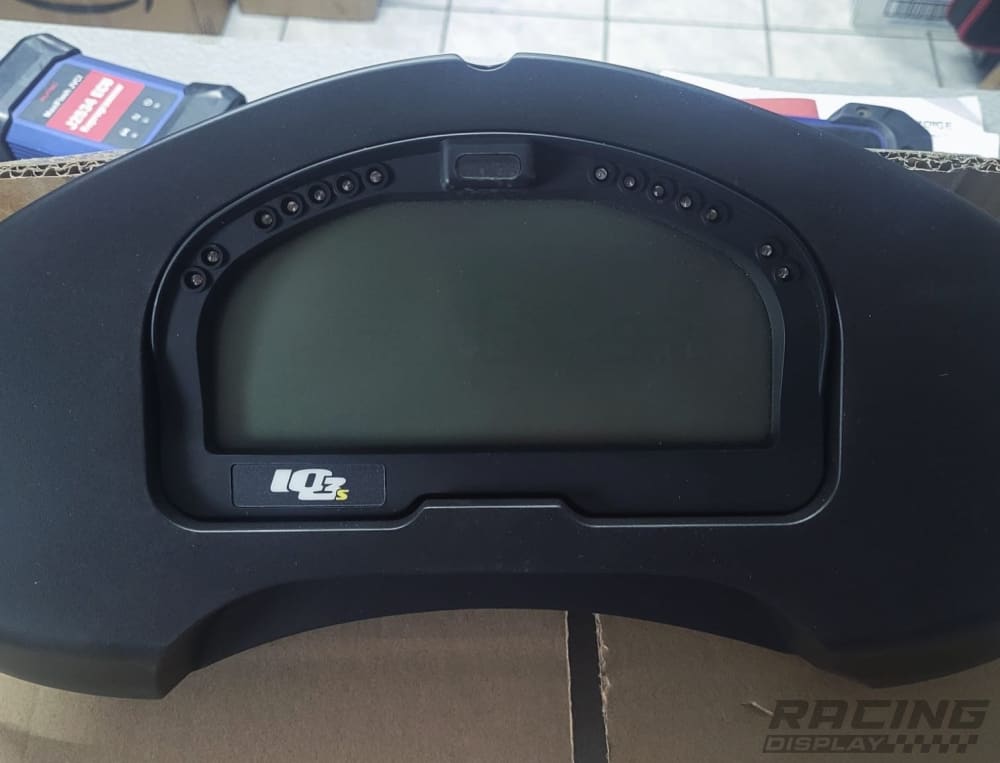 display:Racepak IQ3